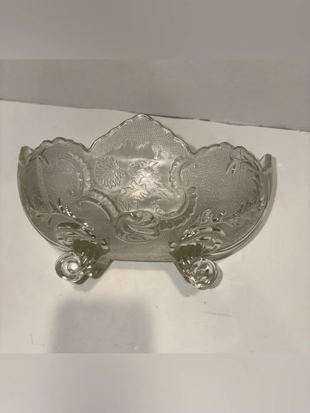 Clear Decorative Glass Footed Bowl - Clear